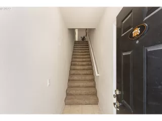 Photo #4: 22687992 Listing