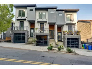 More Details about MLS # 22687993 : 1625 SW MONTGOMERY ST B