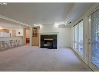 Photo #4: 22688299 Listing