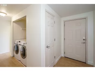 Photo #4: 22688302 Listing 