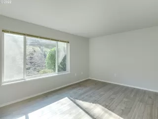 Photo #4: 22688353 Listing 