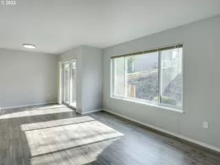 Photo #5: 22688353 Listing 