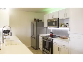 Photo #1: 22690169 Listing