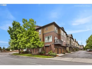 Photo #2: 22690463 Listing