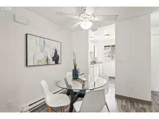 Photo #4: 22690608 Listing 