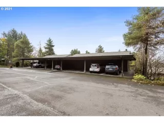 Photo #4: 22691428 Listing