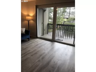 Photo #5: 22691428 Listing