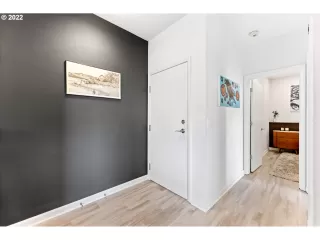 Photo #5: 22692028 Listing 