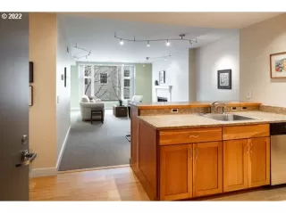 Photo #3: 22692499 Listing 