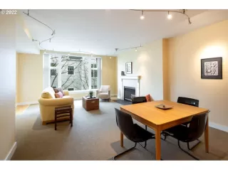 Photo #5: 22692499 Listing 