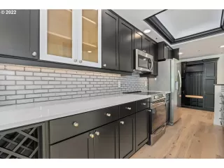 Photo #4: 22693075 Listing 