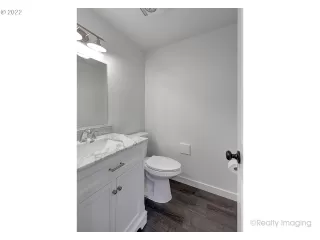 Photo #6: 22695022 Listing