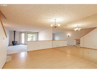 Photo #3: 22695198 Listing 