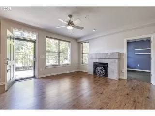 Photo #5: 22697851 Listing