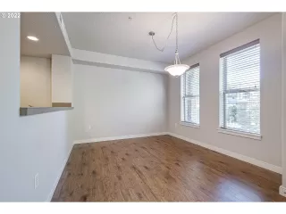 Photo #6: 22697851 Listing