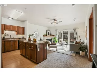 Photo #5: 22698257 Listing 