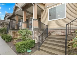 Photo #2: 22698308 Listing