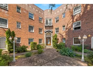 Photo #1: 22698732 Listing 