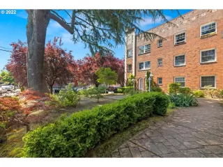 Photo #3: 22698732 Listing 