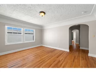 Photo #6: 22698732 Listing 