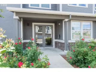 Photo #3: 22699118 Listing