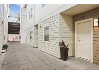 Photo #2: 22699747 Listing