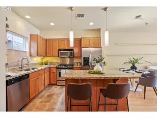 Photo #3: 22699747 Listing