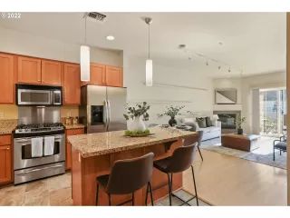 Photo #5: 22699747 Listing