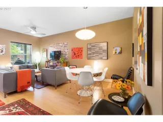 Photo #3: 22699797 Listing