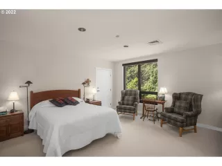 Photo #6: 22699817 Listing