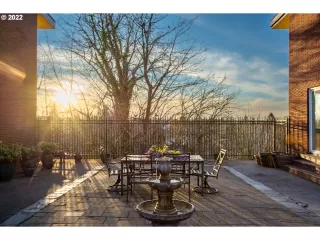 Photo #1: 22699863 Listing