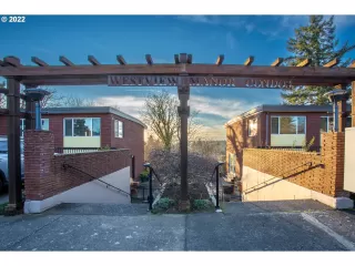 Photo #2: 22699863 Listing