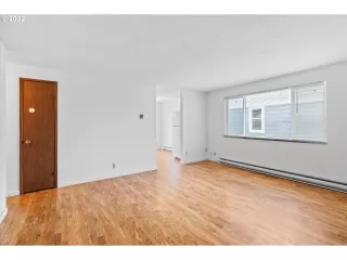 Photo #3: 22699892 Listing