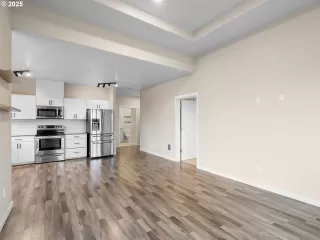 Photo #3: 227547727 Listing 