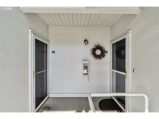 Photo #2: 228328803 Listing