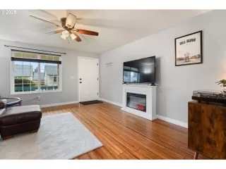 Photo #6: 228358423 Listing 