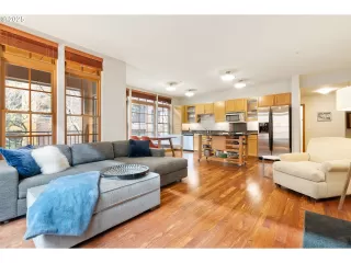 Photo #1: 228762163 Listing