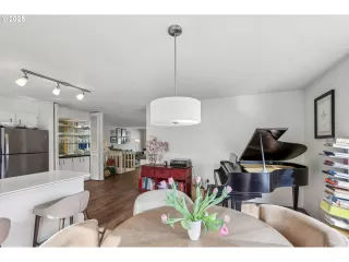 Photo #1: 228846559 Listing