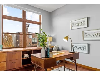 Photo #3: 23000728 Listing