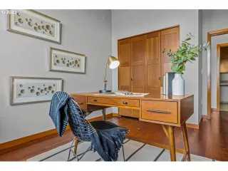 Photo #4: 23000728 Listing