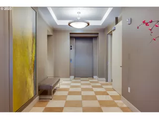 Photo #5: 23001068 Listing 