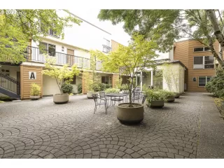 Photo #1: 23001499 Listing