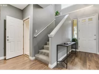 Photo #4: 23001894 Listing