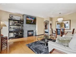 Photo #1: 23003433 Listing 