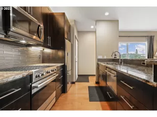 Photo #6: 23003433 Listing 