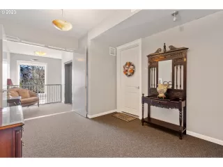 Photo #2: 23004553 Listing