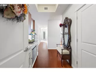 Photo #3: 23004553 Listing