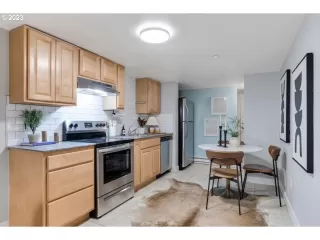 Photo #5: 23004649 Listing 