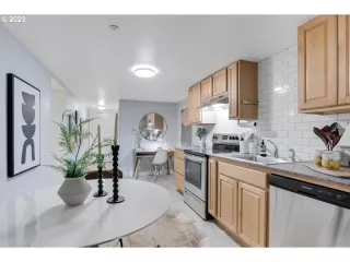 Photo #6: 23004649 Listing 