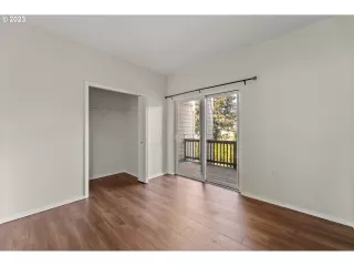 Photo #4: 23004839 Listing 